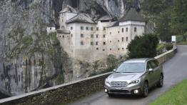 Subaru Outback 2015 2.5i - wersja europejska - widok z przodu