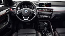 BMW X1 II xDrive25i (2016) - kokpit