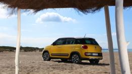Fiat 500L Trekking - widok z tyłu