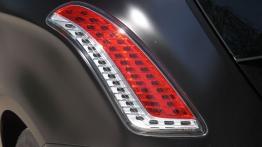 Lancia Delta III Hatchback 1.9 Twinturbo MultiJet 190KM - galeria redakcyjna - lewy tylny reflektor 