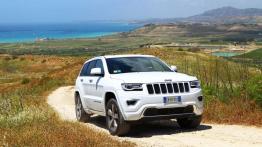 Jeep Grand Cherokee IV Facelifting (2014) Overland - widok z przodu