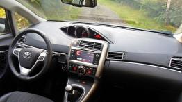 Toyota Verso Facelifting 2.0 D-4D 124KM - galeria redakcyjna (3) - pełny panel przedni