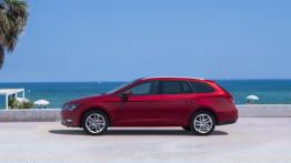 Seat Leon ST 4Drive (2014) - lewy bok