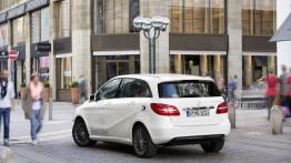 Mercedes klasy B Electric Drive (2014) - wersja europejska - widok z tyłu