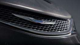 Chrysler 200C (2015) - logo