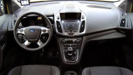 Ford Tourneo Connect - galeria redakcyjna - pełny panel przedni