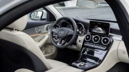 Mercedes klasy C 250 BlueTEC (2014) - kokpit