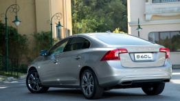 Volvo S60L (2014) - widok z tyłu