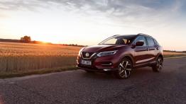 Nissan Qashqai Tekna 1.7 dCi 150 KM 4WD Xtronic - galeria redakcyjna - widok z przodu