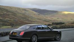 Bentley Mulsanne 2013 - widok z tyłu