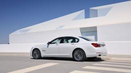 BMW serii 7 F01 Facelifting - lewy bok
