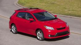 Toyota Matrix 2011 - przód - reflektory wyłączone