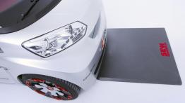 Rinspeed Dock+Go Concept - prawy przedni reflektor - wyłączony