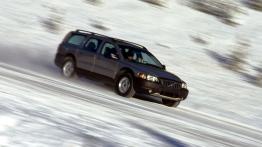 Volvo V70 XC - prawy bok