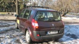 Renault Scenic 1.6 16V Confort Expression - widok z tyłu