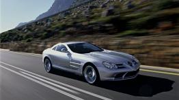 Mercedes Klasa SLR - widok z przodu