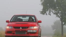 Mitsubishi Lancer EVO IX - widok z przodu