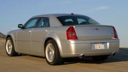 Chrysler 300C SRT8 - widok z tyłu