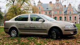 Skoda Octavia II 1.6 Ambiente - galeria redakcyjna - prawy bok