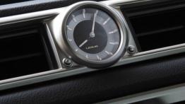 Lexus GS IV 450h F-Sport (2012) - zegarek