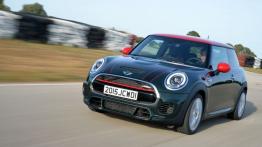 Mini John Cooper Works 2015 - widok z przodu