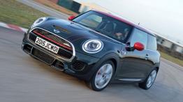 Mini John Cooper Works 2015 - widok z przodu