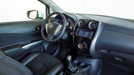 Nissan Note II 1.5 dCi (2013) - widok ogólny wnętrza z przodu