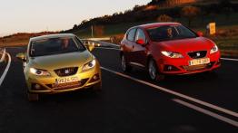 Seat Ibiza 2008 - przód - reflektory włączone