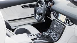 Mercedes SLS AMG Roadster 2012 - kokpit