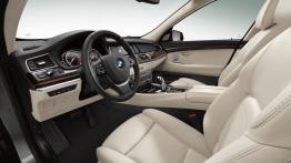 BMW serii 5 Gran Turismo F07 Facelifting (2014) - widok ogólny wnętrza z przodu