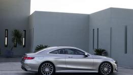 Mercedes klasy S Coupe (2014) - prawy bok