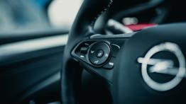 Nowy Opel Corsa GSi Line ma sportowy głośnik i trzy cylindry