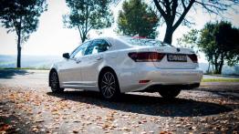 Lexus LS600h - ekolimuzyna dla ekoprezesa