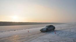 Jak opanować 200 koni na śniegu? - Skoda Octavia