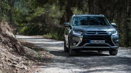 Mitsubishi Outlander PHEV (MY16) - dialog z klientem