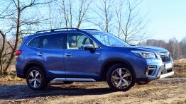 Subaru Forester - galeria redakcyjna - prawy bok