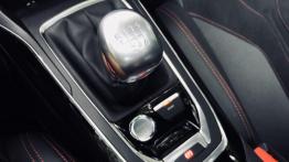 Peugeot 308 GTi - galeria redakcyjna - d?wignia zmiany biegów