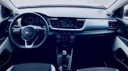 Kia Stonic 1.4 DOHC 100 KM - galeria redakcyjna - pełny panel przedni