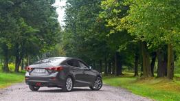 Mazda 3 III Sedan 2.0 120KM - galeria redakcyjna - widok z tyłu