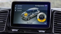 Mercedes GLE 250 d 4MATIC (W 166) 2016 - ekran systemu multimedialnego