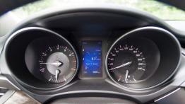 Toyota Avensis III Sedan Facelifting - galeria redakcyjna - zestaw wskaźników