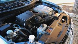 Mitsubishi Outlander III PHEV - galeria redakcyjna - maska otwarta