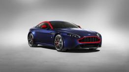 Aston Martin V8 Vantage N430 (2014) - przód - reflektory wyłączone
