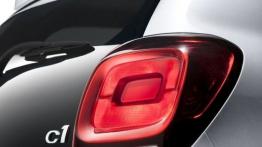 Citroen C1 II (2014) - prawy tylny reflektor - włączony