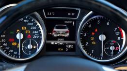 Mercedes GL 500 (X166) 4MATIC - komputer pokładowy