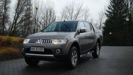 Mitsubishi L200 IV Double Cab 2.5 HP DOHC 178KM - galeria redakcyjna - widok z przodu