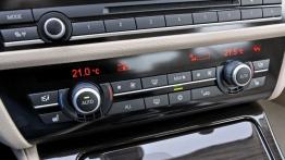 BMW Seria 5 F10 - panel sterowania wentylacją i nawiewem