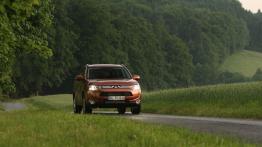 Mitsubishi Outlander III - widok z przodu