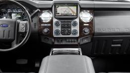 Ford Super Duty 2013 - konsola środkowa