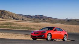 Hyundai Genesis Coupe - lewy bok